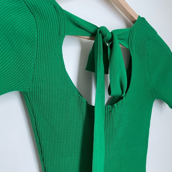 V-Neck Ribbon Bodysuit - Picture 6 of 7